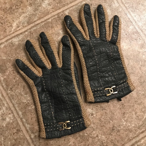 Aris Accessories - Vintage faux leather & knit gloves w/ gold accent